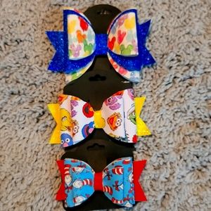CUSTOM GIRLS HAIR BOW BUNDLE